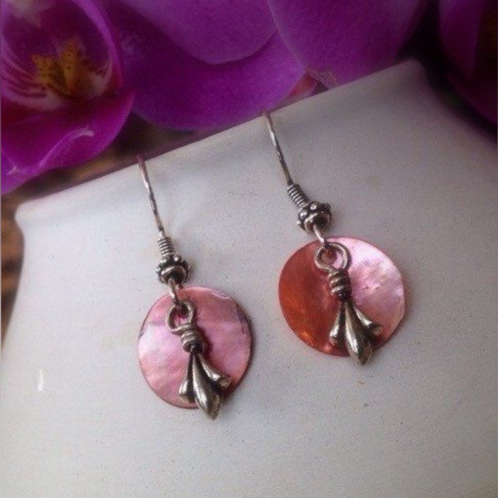 Sterling Silver Fleur de lis on Pink Mother Of Pearl Elegant Earrings Dainty